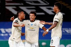 MU đả bại Crystal Palace, đua tốp 4 cực hấp dẫn