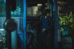 Lượng vé đặt trước lập kỷ lục, 'Train to Busan 2' sẽ giúp phòng vé Việt thoát cảnh ảm đạm?
