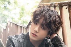 Nhạc phim Jungkook sáng tác 'Your Eyes Tell' vừa tung đã phá ngay kỷ lục của BTS
