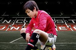Bóng đá Thái muốn cầu thủ chơi ở Man United, Chelsea về đầu quân