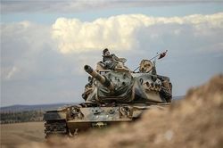 Thổ Nhĩ Kỳ tấn công Quân đội Syria, người Kurd ở Bắc Aleppo