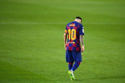 Messi: Barca yếu đuối, dâng chức vô địch cho Real Madrid