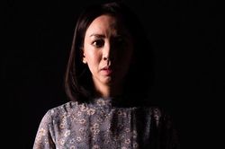 Thu Trang: Người hay úp mặt điện thoại xuống bàn thường giấu bí mật lớn