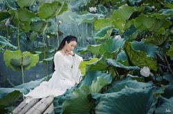 Ca sĩ Hoa Trần 'cover' bài 'hit' của Hoài Lâm theo phong cách cổ trang