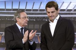 Huyền thoại Casillas tái hợp Real, sát cánh cùng Chủ tịch Perez