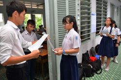 Điểm chuẩn lớp 10 Hà Nội, TPHCM: 'Ngang sức ngang tài' năm 2019?
