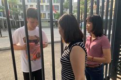 Thí sinh vẫn quên mang máy tính, đồ dùng học tập ở môn thi Toán