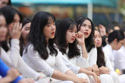 Những con chữ đi lên từ gian khó