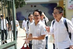 Kỳ thi tuyển sinh lớp 10 công lập tại Hà Nội kết thúc với đề thi Toán nhẹ nhàng, vừa sức