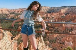 Stylist bật mí 8 mẹo ăn gian chiều cao cho các nàng tí hon
