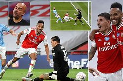 Video bàn thắng Arsenal 2-0 Man City: Aubameyang rực sáng, Pháo thủ vào chung kết cúp FA