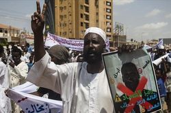 Sudan 'mạnh tay' đối với đối tượng xúc phạm quân đội