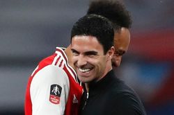 Arteta nói gì sau khi Arsenal đánh bại cả Liverpool và Man City?