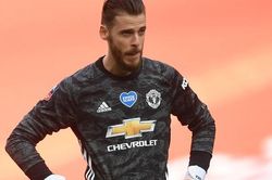 Bóng đá hôm nay 20/7: Solskjaer cảnh báo De Gea. Messi phá kỷ lục kiến tạo La Liga