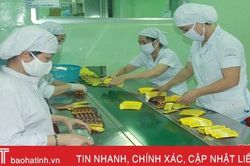 Người lao động Hà Tĩnh hăng say sản xuất, góp sức lấy lại đà tăng trưởng