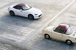 Chiếc xe đầu tiên mang tên Mazda kỷ niệm 60 năm ra đời