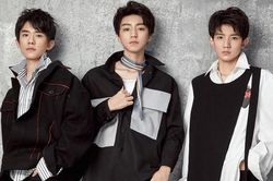 TFBOYS lên top tìm kiếm khi xác nhận tổ chức concert 7 năm cùng poster với tên gọi Du hành ánh sáng'