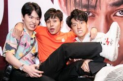 Ngô Kiến Huy - Quang Trung bất ngờ đột kích showcase của Jun Phạm: Lan Ngọc, Ngô Thanh Vân,... gửi lời chúc mừng sinh nhật sớm