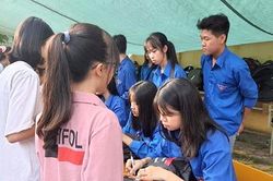 925 thanh niên tình nguyện tham gia 'Tiếp sức mùa thi'