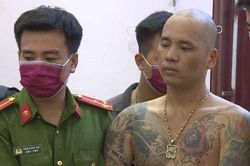 Xây nhà theo kiểu 'pháo đài', tàng trữ vũ khí nóng để... buôn ma túy