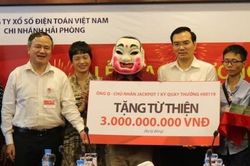 Cuộc sống thay đổi thế nào nếu có tiền tỷ trong tay?