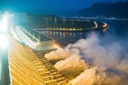 Mưa lớn tiếp diễn, áp lực lại gia tăng với đập Tam Hiệp