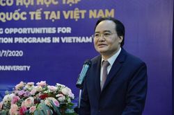 Bộ trưởng Phùng Xuân Nhạ: Gần 200 chương trình đào tạo liên kết với nước ngoài bị 'tuýt còi'