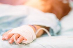 Lọc máu cứu sống trẻ sơ sinh bị bệnh hiếm