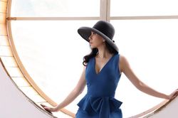 Những chiếc đầm đón thu cho nàng công sở thêm quyến rũ