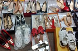 Xử phạt hơn 71 triệu đồng một cơ sở kinh doanh hàng nhái tại phố cổ Hà Nội
