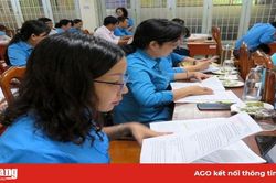 Liên đoàn Lao động tỉnh An Giang thảo luận góp ý văn kiện trình Đại hội đại biểu Đảng bộ tỉnh