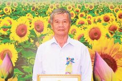Người nhiệt tình trong công tác vận động đưa lao động đi làm việc có thời hạn ở nước ngoài theo hợp đồng