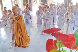 Ban TTXHPhật giáo H.Ninh Hòa cúng dường trường hạ
