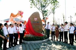 Thanh Oai gắn biển công trình chào mừng Đại hội Đảng bộ huyện lần thứ XXIII