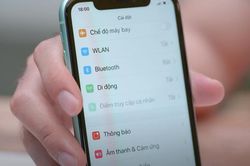 Người dùng Việt có nên mua iPhone 11 thị trường Trung Quốc?