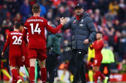 HLV Jurgen Klopp bóng gió: 'Chelsea đừng có mơ mộng'