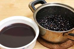 Ăn đỗ đen theo cách này giúp thải được mọi độc tố, cơ thể khỏe mạnh hơn lại da sáng dáng xinh