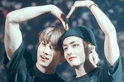 Những cặp idol sở hữu 'combo nhan sắc' đỉnh cao trong các nhóm nhạc Kpop