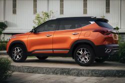 XE HOT (22/7): THACO ra mắt xe mới tại VN, 5 xe sedan đáng mua tầm giá dưới 500 triệu đồng