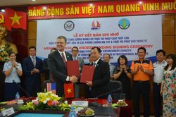 Việt Nam và Mỹ ký thỏa thuận tăng cường năng lực thực thi pháp luật thủy sản
