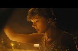 Không lòng vòng, Taylor Swift tung cả tracklist và lead single cho album mới luôn rồi đây