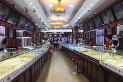 Giá vàng tiến sát 54 triệu đồng/lượng, có nên đầu tư lướt sóng thời điểm này?
