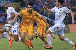 Vòng 11 V.League: Khúc cua quyết định