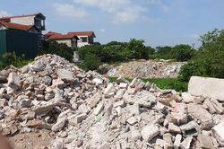 Tại xã An Khánh, huyện Hoài Đức: Đổ phế thải xây dựng san lấp, lấn chiếm hàng nghìn m2 đất nông nghiệp