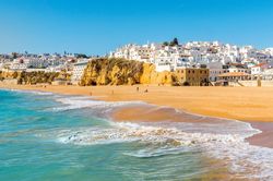 10 bãi biển đẹp nhất Châu Âu