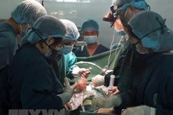 Cứu sống nam thanh niên ngã từ giàn giáo cao 7m, hôn mê sâu