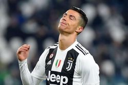 HLV Sarri lý giải thất bại của Juventus