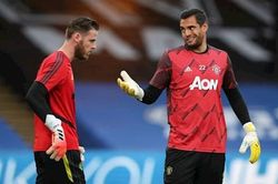 De Gea vẫn được tin tưởng dù mắc sai lầm rất nhiều lần
