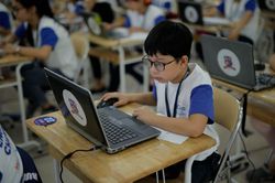 Sẽ triển khai dạy trực tuyến trong trường phổ thông từ năm học tới?