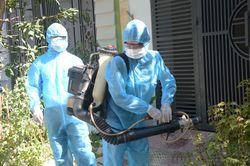 Đà Nẵng sát khuẩn nơi ở bệnh nhân nghi nhiễm COVID-19